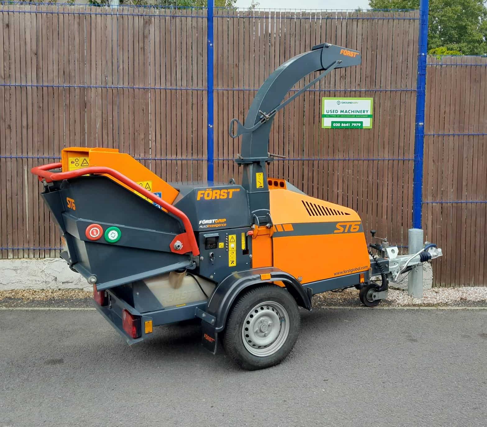 Forst ST6D Wood chipper road towable - Image 3