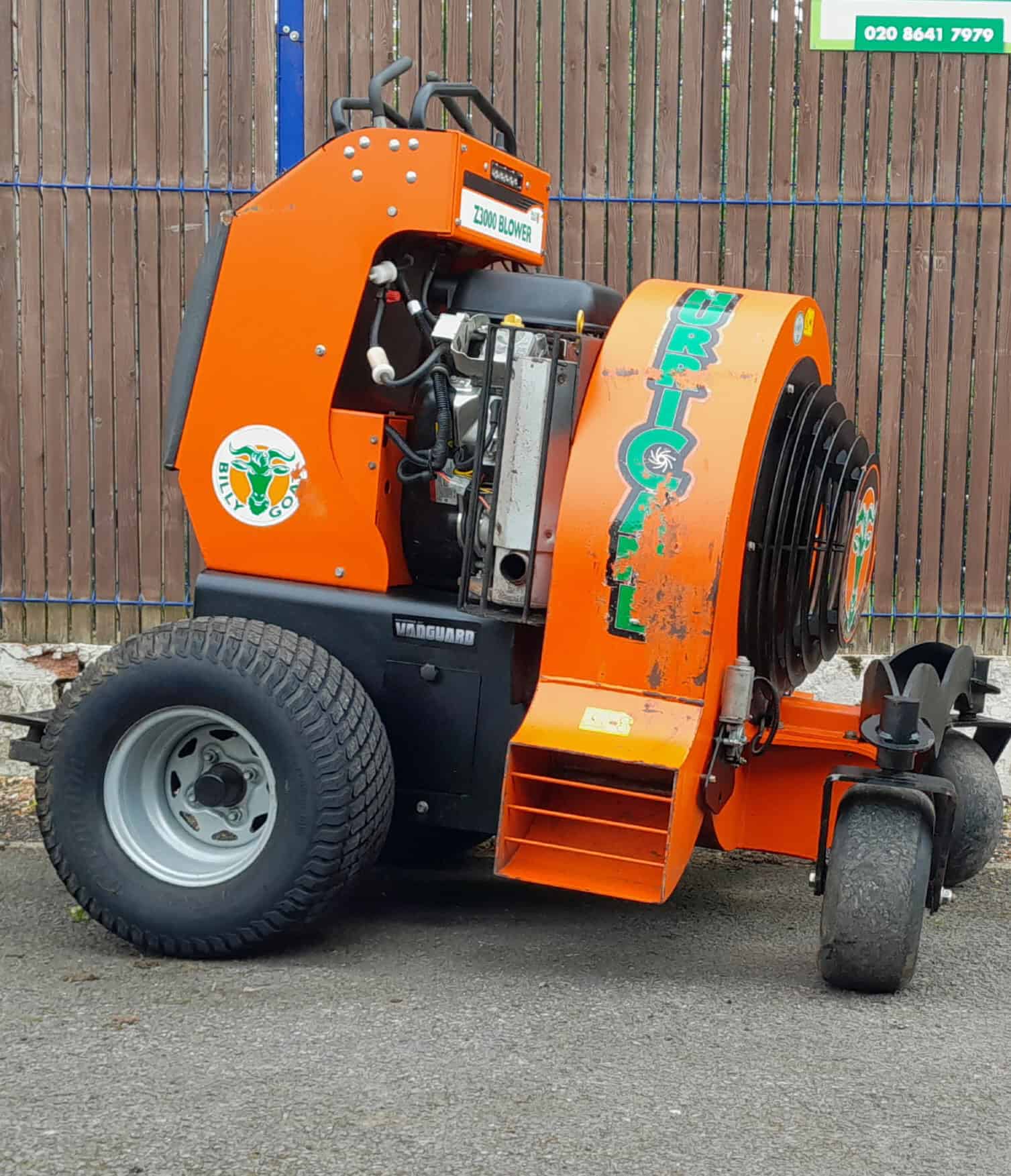 Billy Goat Hurricane Z3000 zero turn Rideon Blower in very good condition.