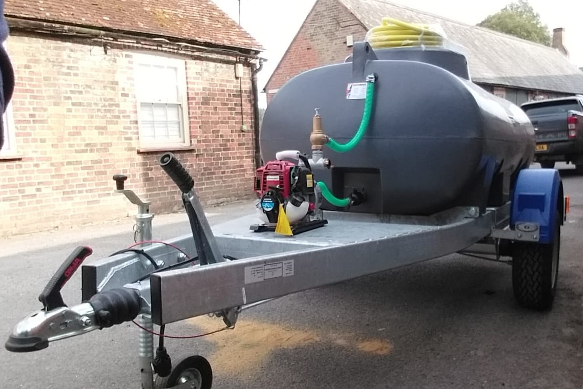 500L Road tow watering unit and 1" Honda pump